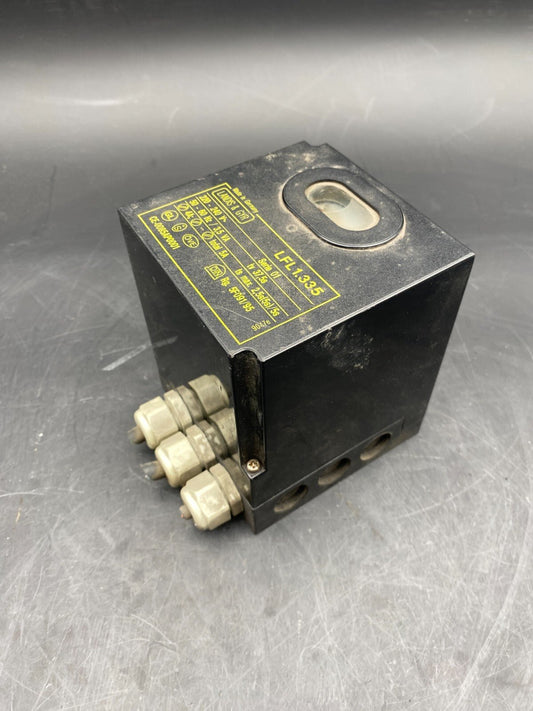 LANDIS GYR LFL1.335 SERIE 01 GAS BURNER CONTROLLER - KLR Automation