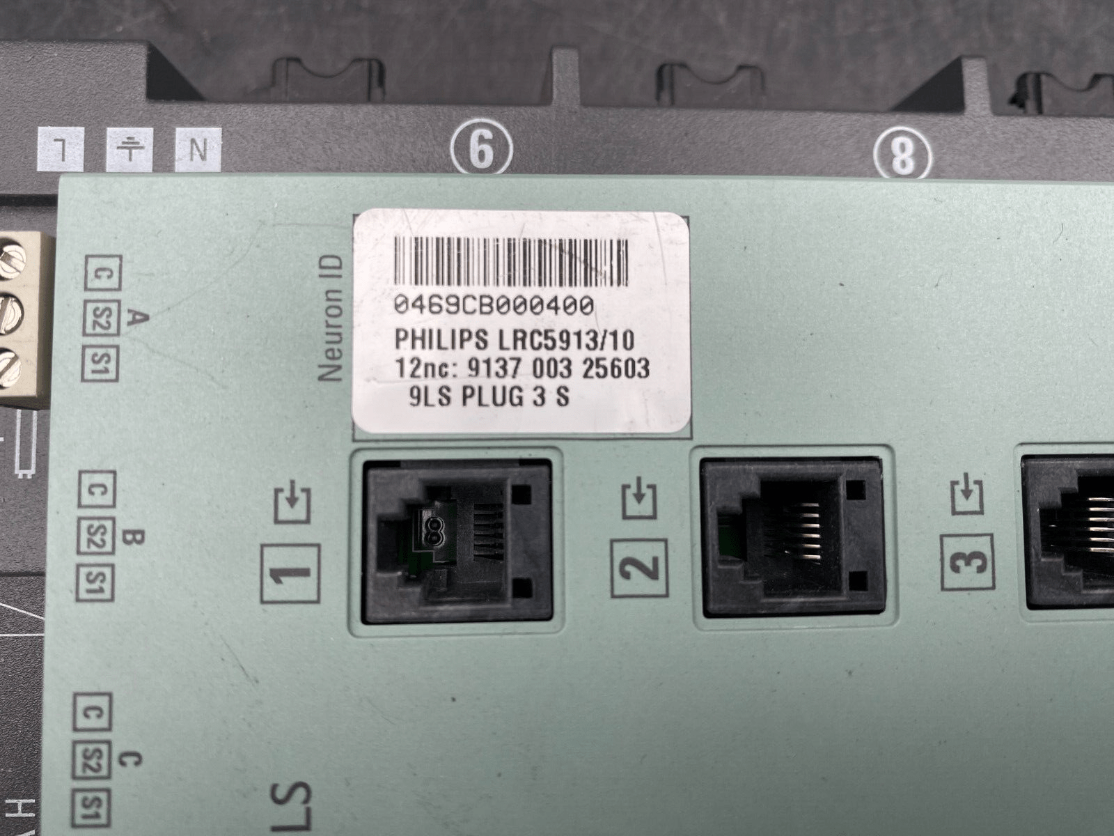 PHILIPS LIGHTMASTER MODULAR 9LS LRC5913/10 9 x 4 PLUG - KLR Automation