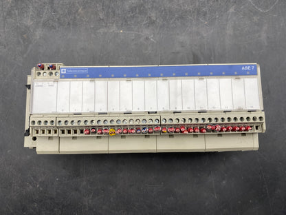 TELEMECANIQUE ABE7-R16S210 AUTOMATE PROGRAMMABLE x5pc