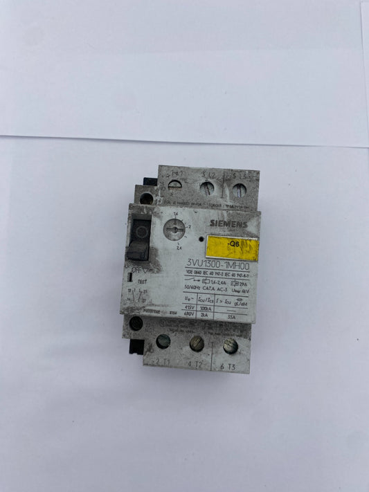 SIEMENS 3VU1300-1MD00+1MH00+1MJ00+1ML00 (x2) CIRCUIT BREAKER