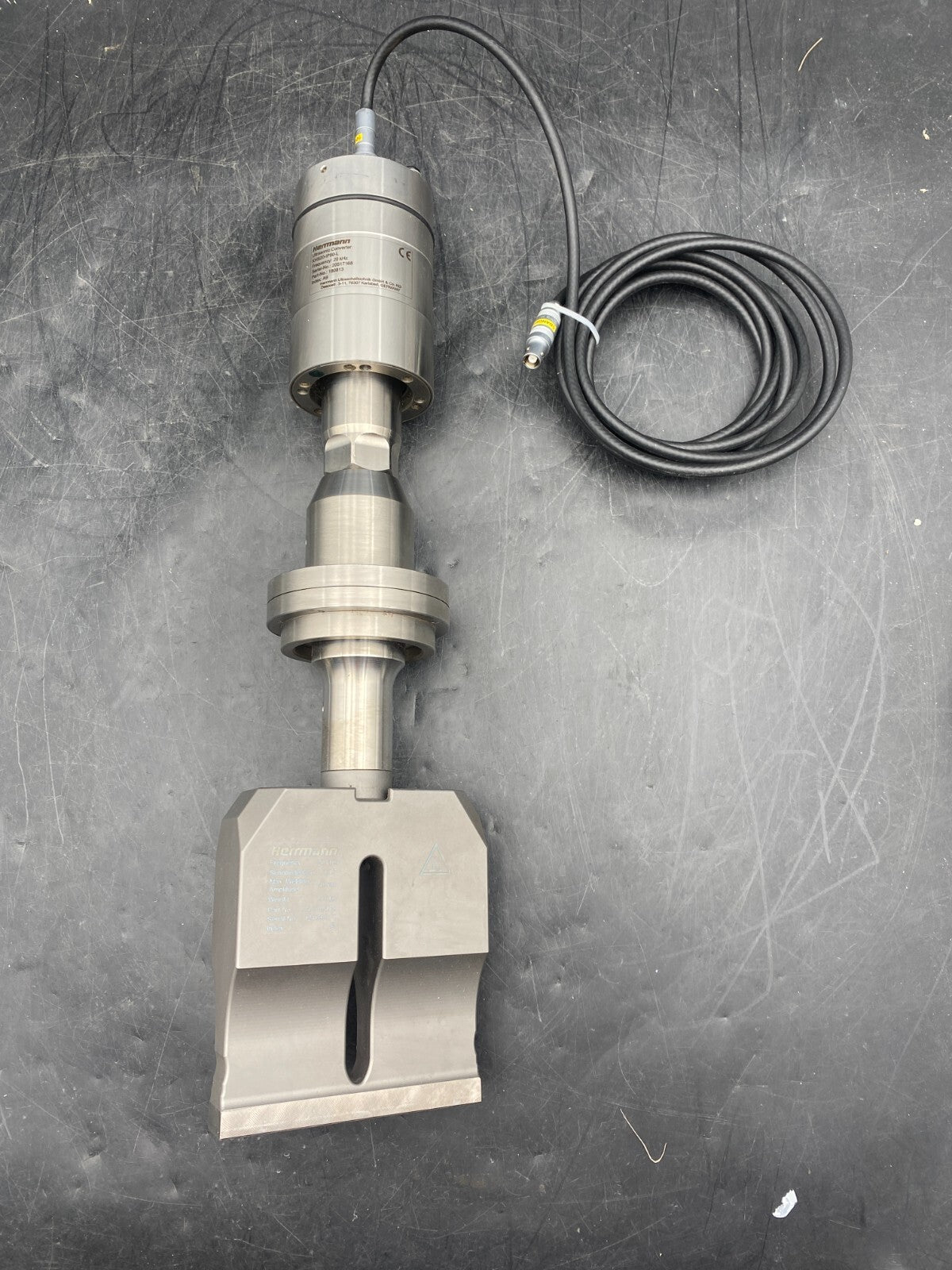 HERRMANN SONOTRODE 4 010 475 1:1.7 + 180813 ULTRASONIC CONV. + 213 981 1:2 - KLR Automation