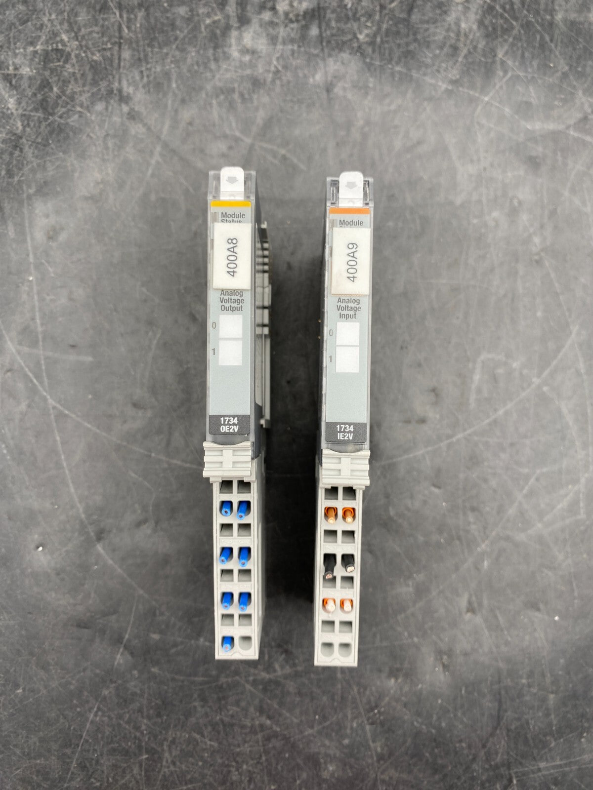 2 pc x ALLEN - BRADLEY 1734 - MB + 1734 - IE2V ( x 2 ) - KLR Automation