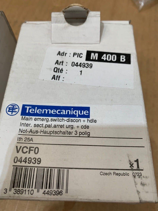 2 x TeSys VCF - inter. - sectionneur - 3P - 690V 25A - poignée rouge cadenassable - KLR Automation