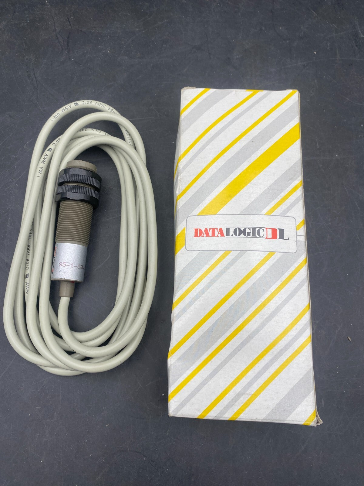 DATALOGIC DL S5-1-C8-10 15-264V AC SENSOR