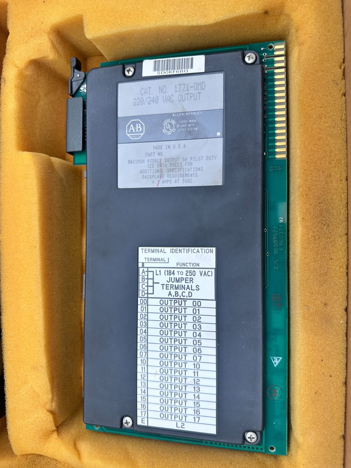 ALLEN-BRADLEY 1771-OMD 17710MD 220/240 VAC OUTPUT