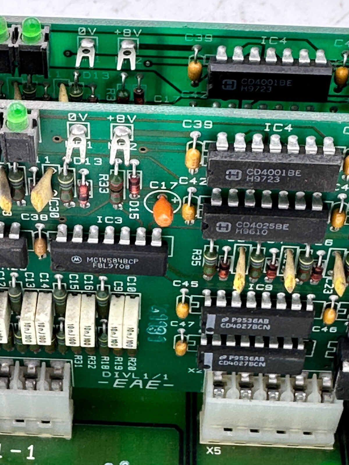 Electronic EAE DIVL1 DIVL1-1    x 2 parts