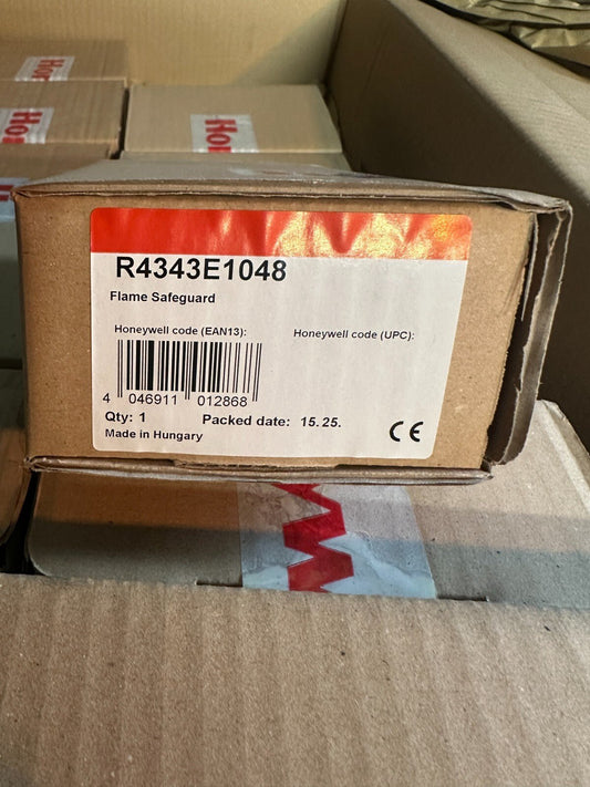 HONEYWELL R4343E1048 FLAME SAFEGUARD x1pc - KLR Automation