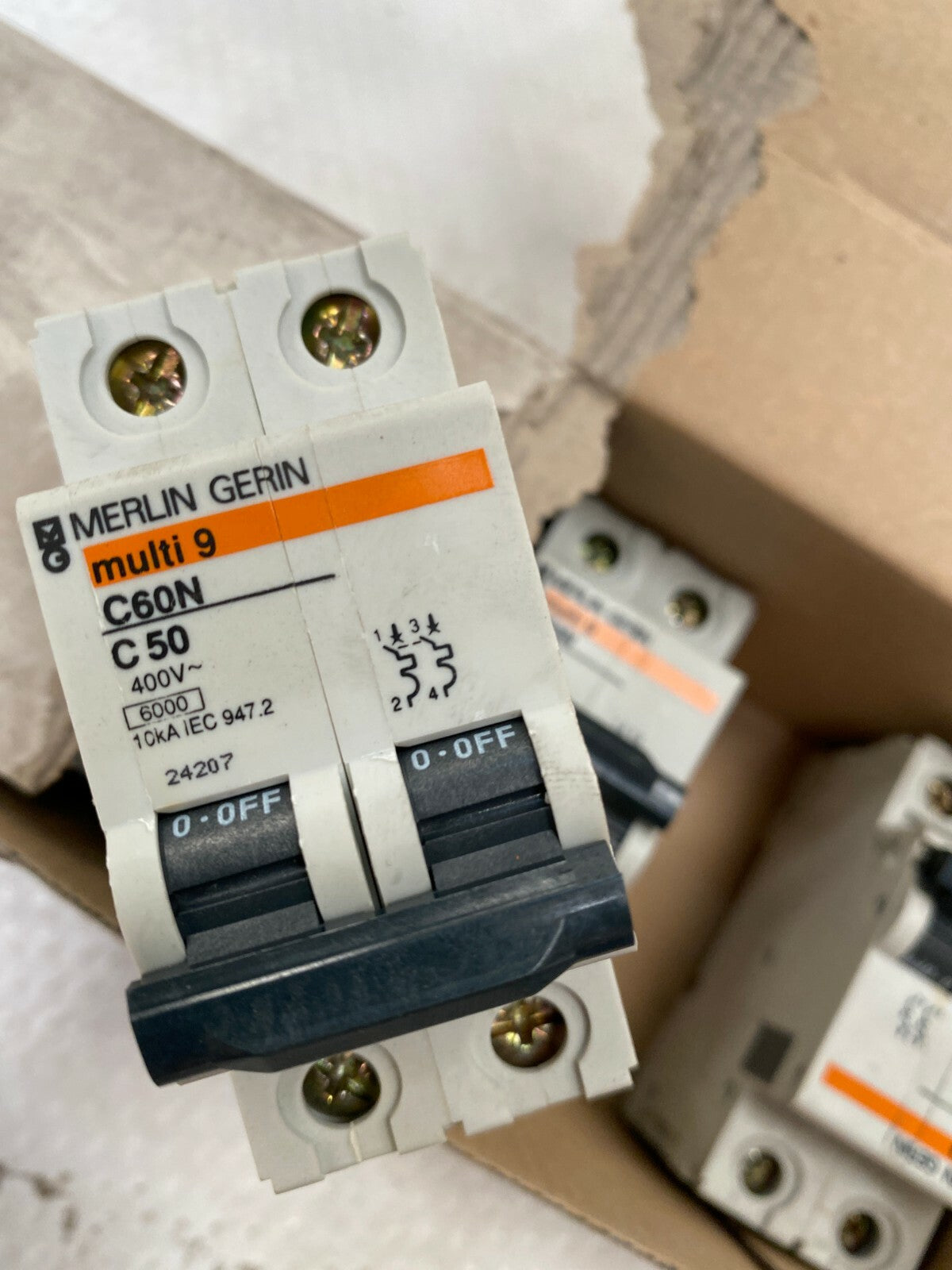 6 pc x Merlin Gerin Schneider multi 9 24207 C60N 2P C 50A 