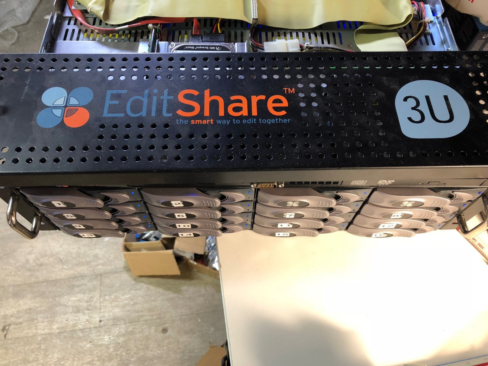 Editshare  3U Storage  Server 16 X 500Gb With Dongle