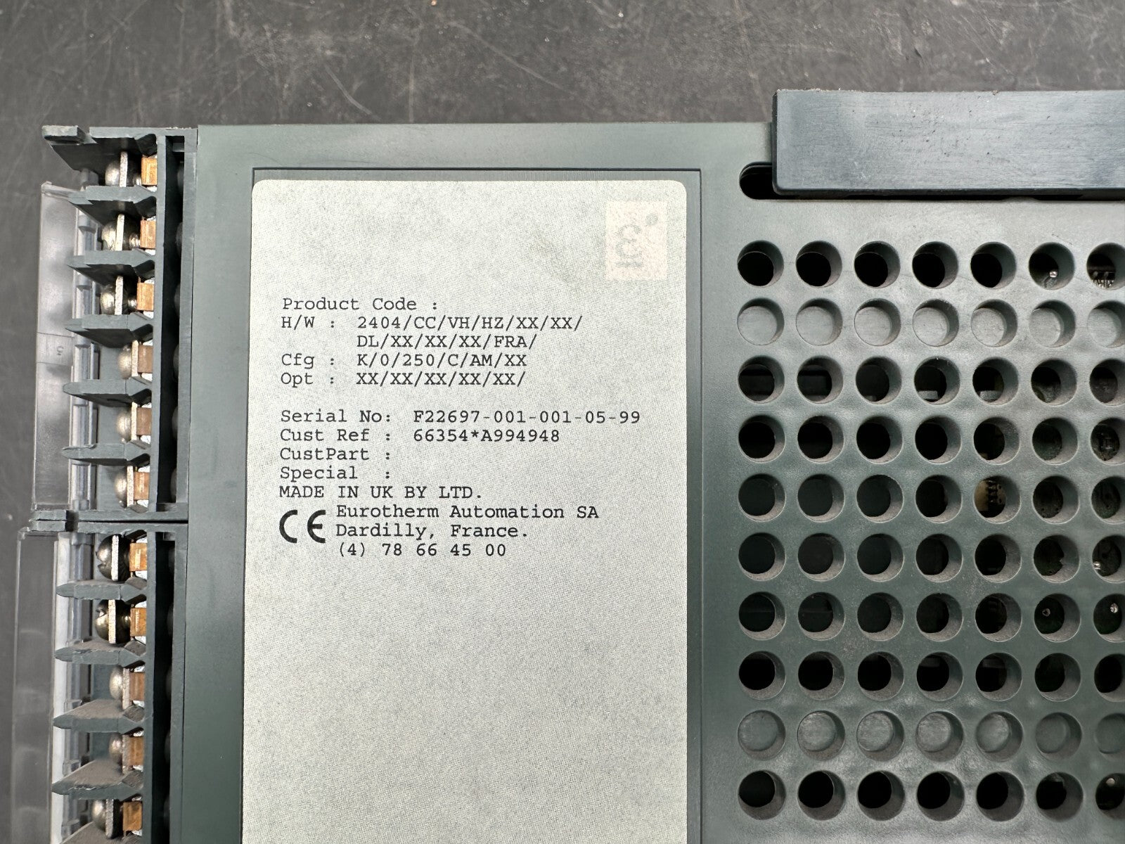 EUROTHERM 2404/CC/VH/HZ/XX/XX/ DL/XX/XX/XX / FRA/ + single logic o/p