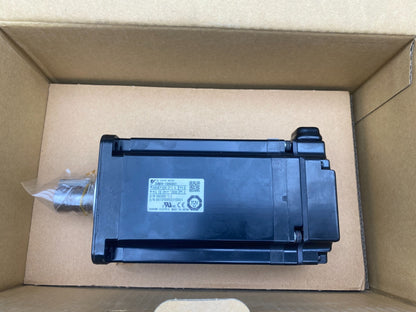 YASKAWA SGMAV-10ADA61 0G0380-7-1 1000W 200V 7.4A  3.18 NM 3000/MIN SERVO MOTOR