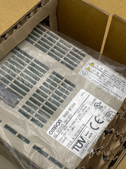 One Omron AC Servo Driver R88D - WTA5H - KLR Automation