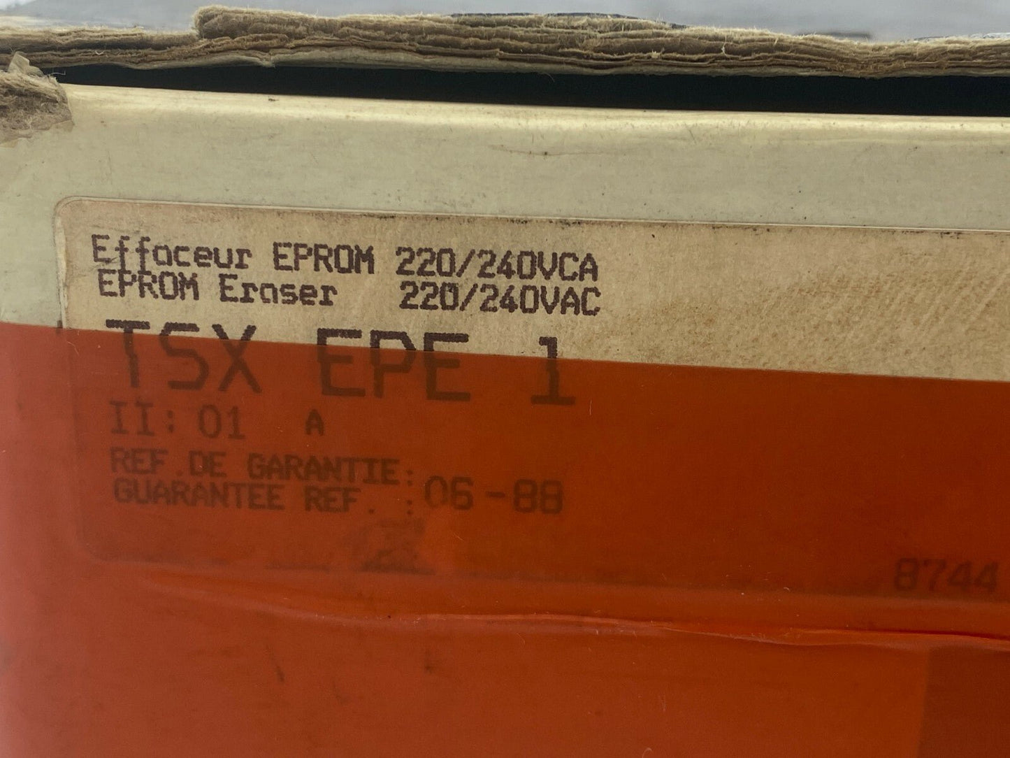 TSXEPE1 Telemecanique TSX 7 EPROM Eraser 220/240V. - KLR Automation