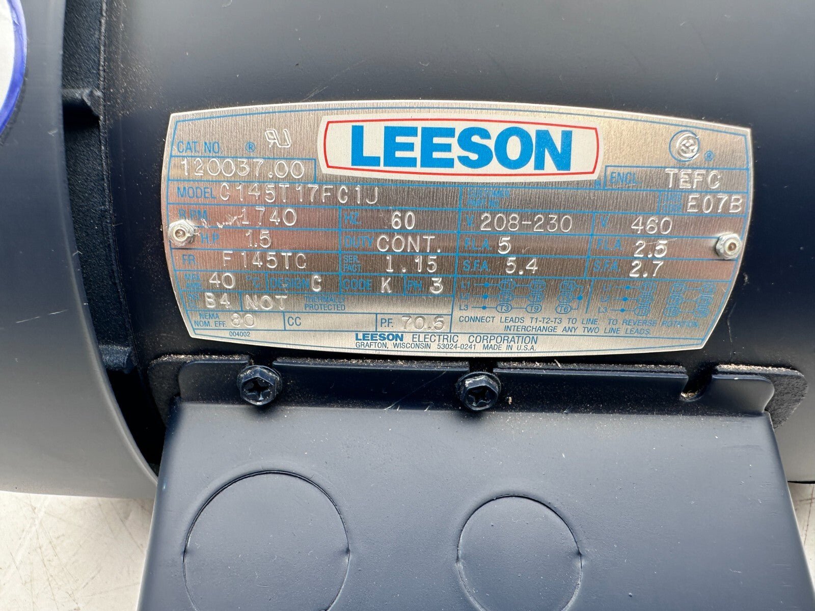 LEESON C145T17FC1J CAT 120037.00 1740 RPM 1.5HP MOTEUR ELECTRIQUE - KLR Automation