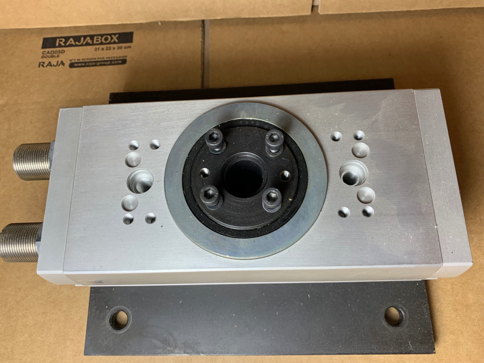 FESTO 1503269 DRRD-40-180-FH-PA SEMI-ROTARY DRIVE 