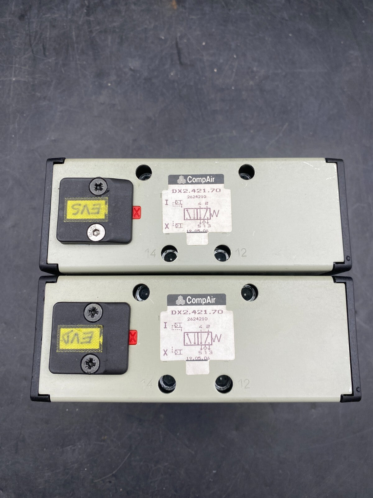 1 pc x COMPAIR DX2.421.70 2624210 PJSEC2.70 PNEUMATIC SOLEINOID VALVE