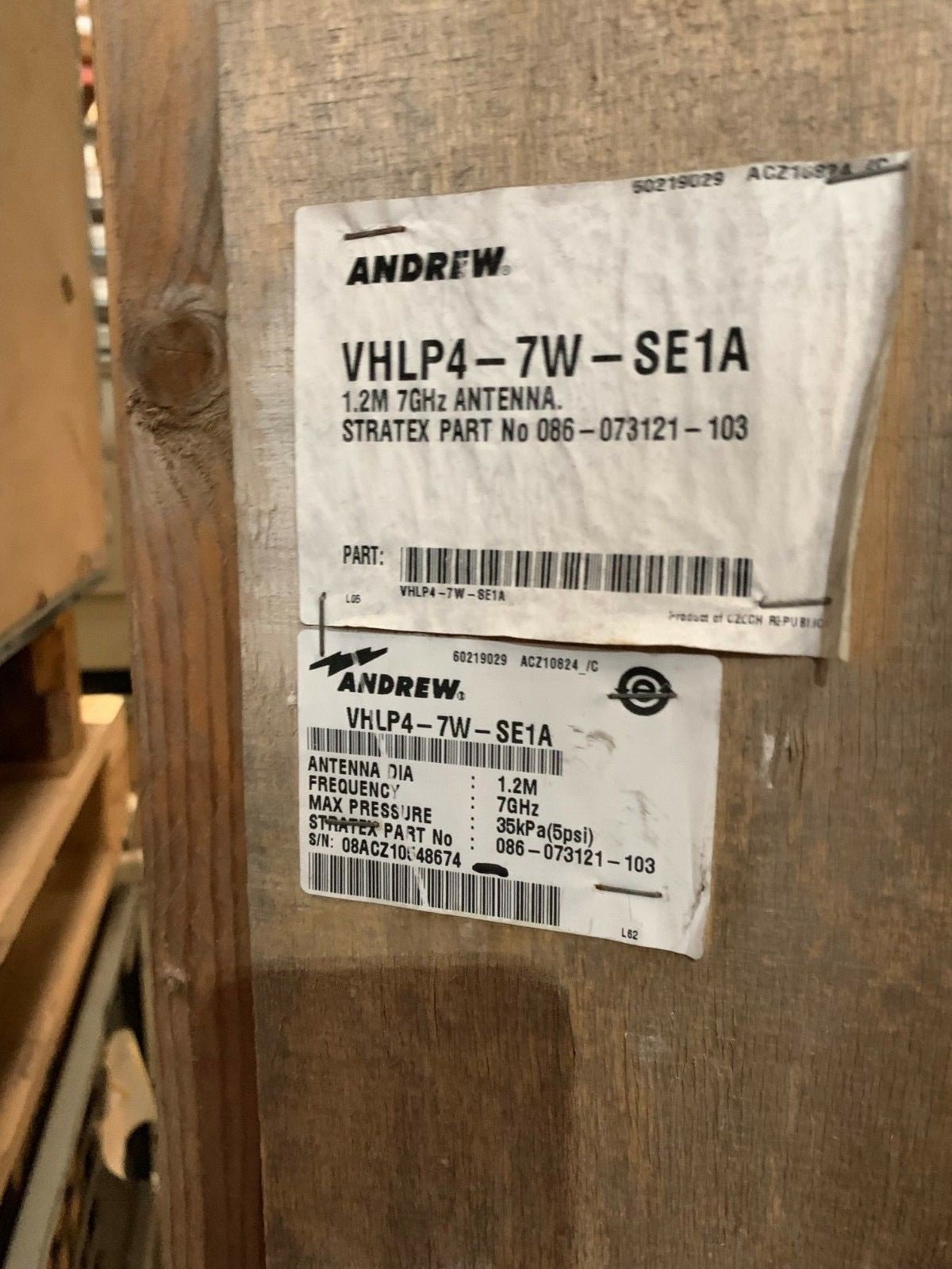 ANDREW VHLP4 - 7W - SE1A 1.2M PROFILE ANTENNA 7Ghz Stratex 086 - 073121 - 103 - KLR Automation