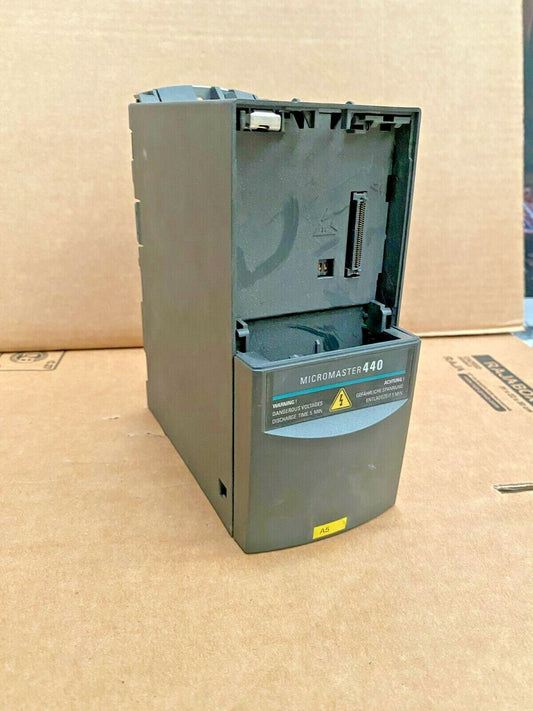 SIEMENS 6SE6440 - 2AB13 - 7AA1 Micromaster 440 - KLR Automation