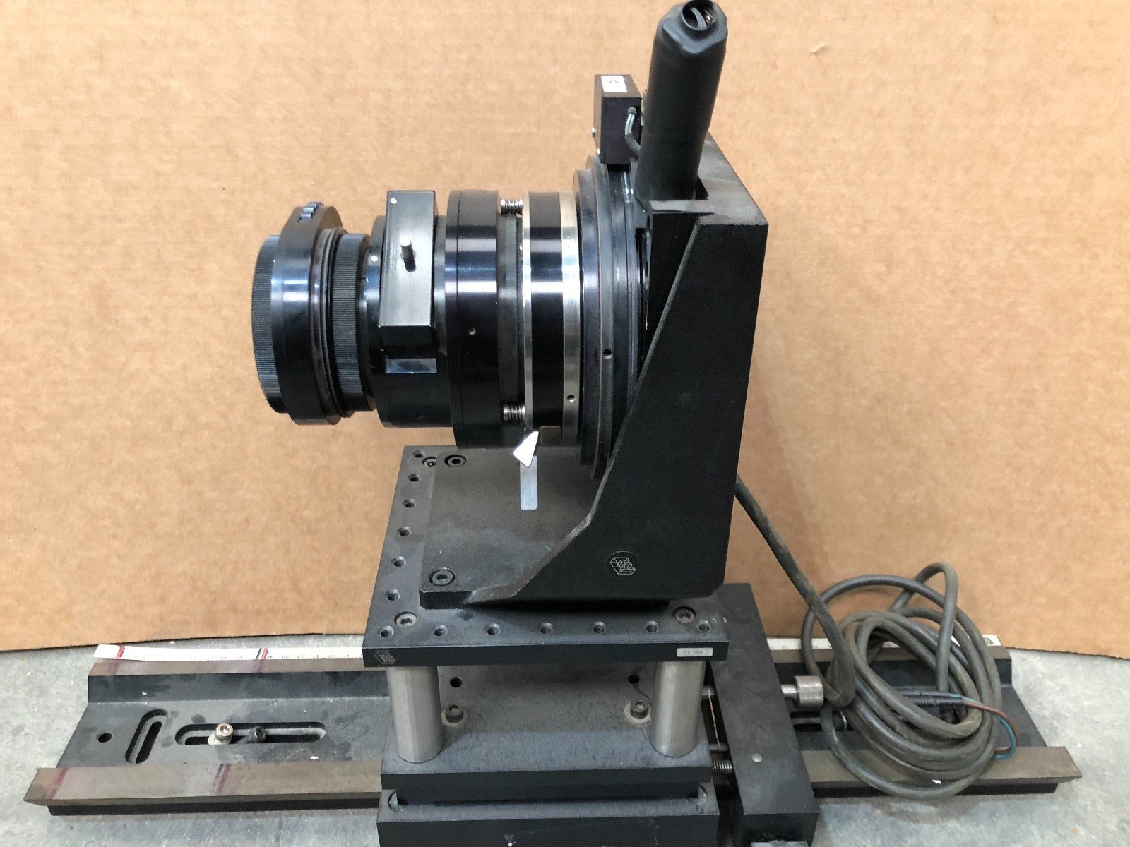 Tour optic EALING ELECTRO - OPTICS EEO outil provenant de chez Kinoptik Paris 2 - KLR Automation