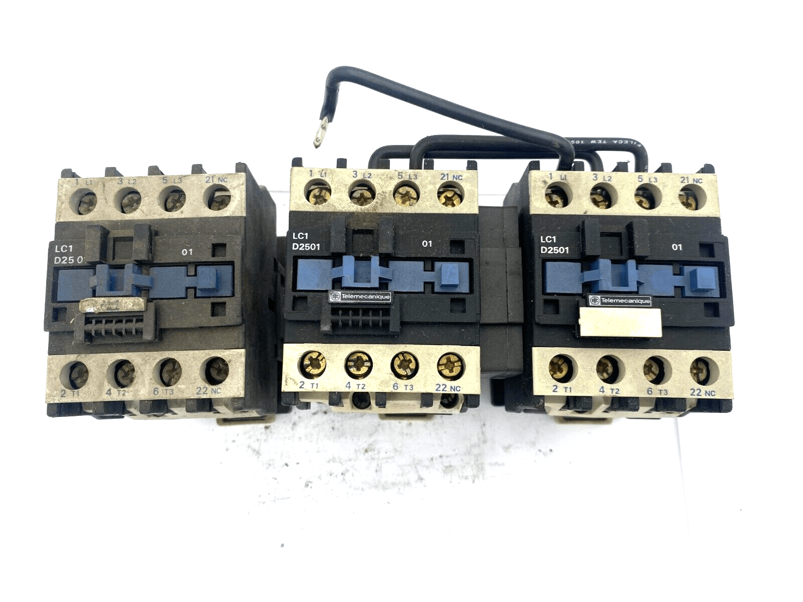 LOT OF 3 TELEMECANIQUE LC1 D2501 CONTACTOR - KLR Automation