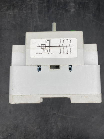 SOCOMEC 1230 4013 IDE 125A 4P AV INTERRUPTEUR SECTIONNEUR