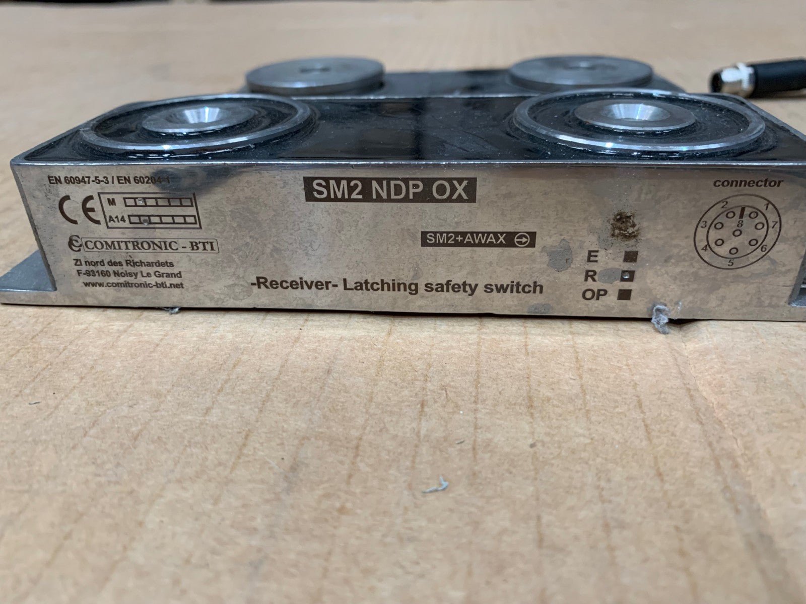 SM2 NDP OX Electromagnetic safety lock control with 936 N COMITRONIC BTI - KLR Automation