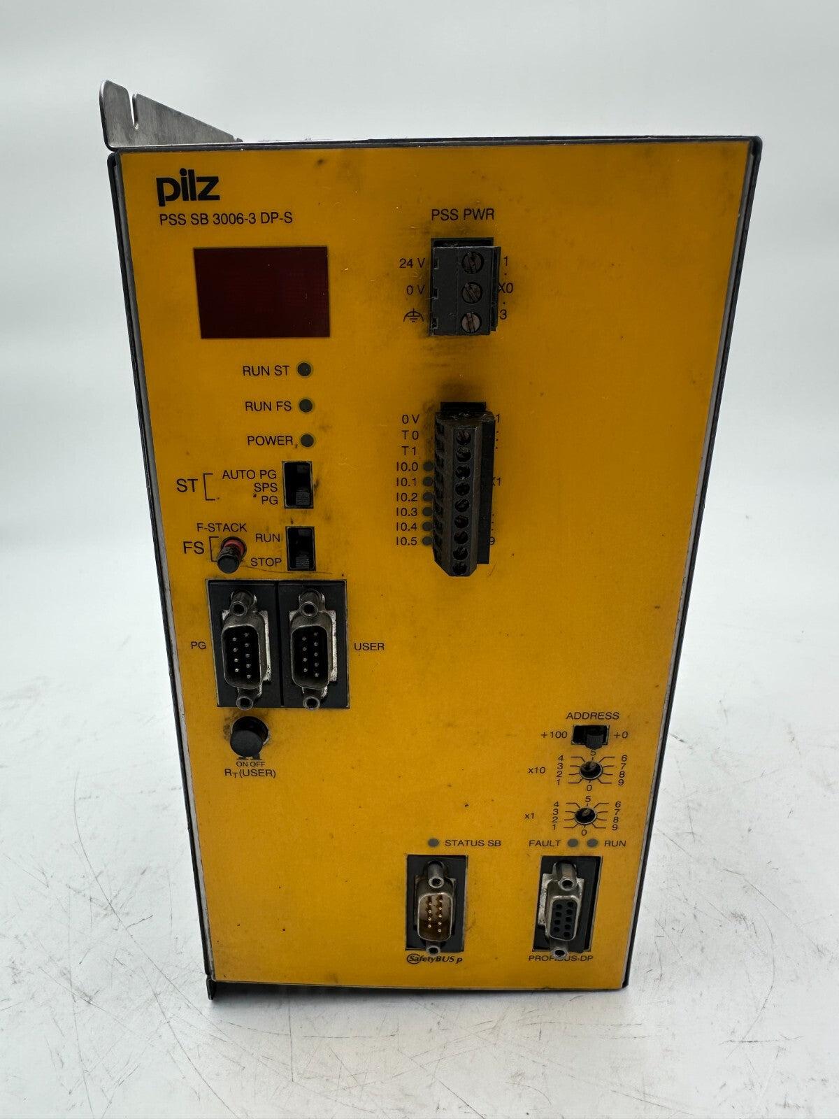 PILZ PSS SB 3006-3 DP-S 301600 SYSTEM COUPLER SAFETY BUS P PROFIBUS SLAVE