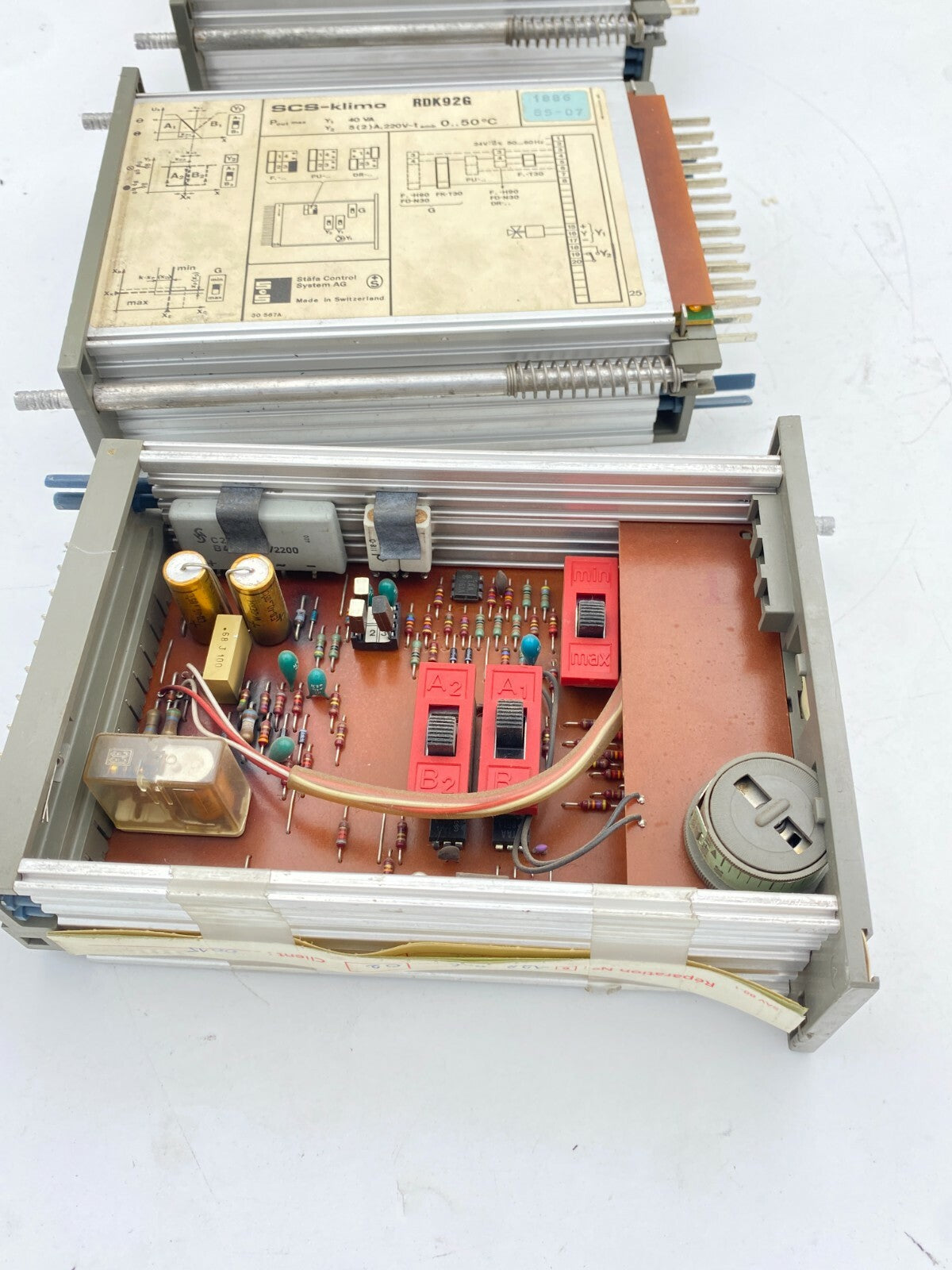 1pc x.    SCS-Klimo RDK92G Controller ( see photo lost vis or no )