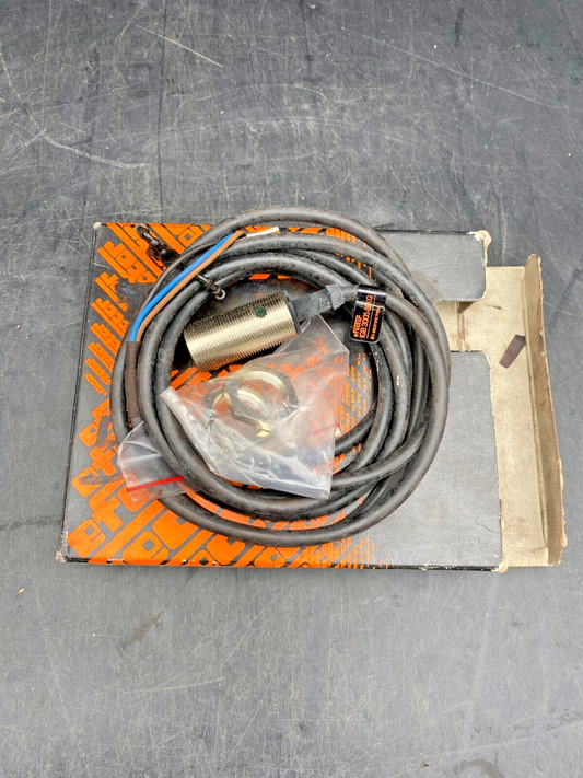 IFM IGB3005-BPKG 3 WIRE SYSTEM/DC OUTPUT