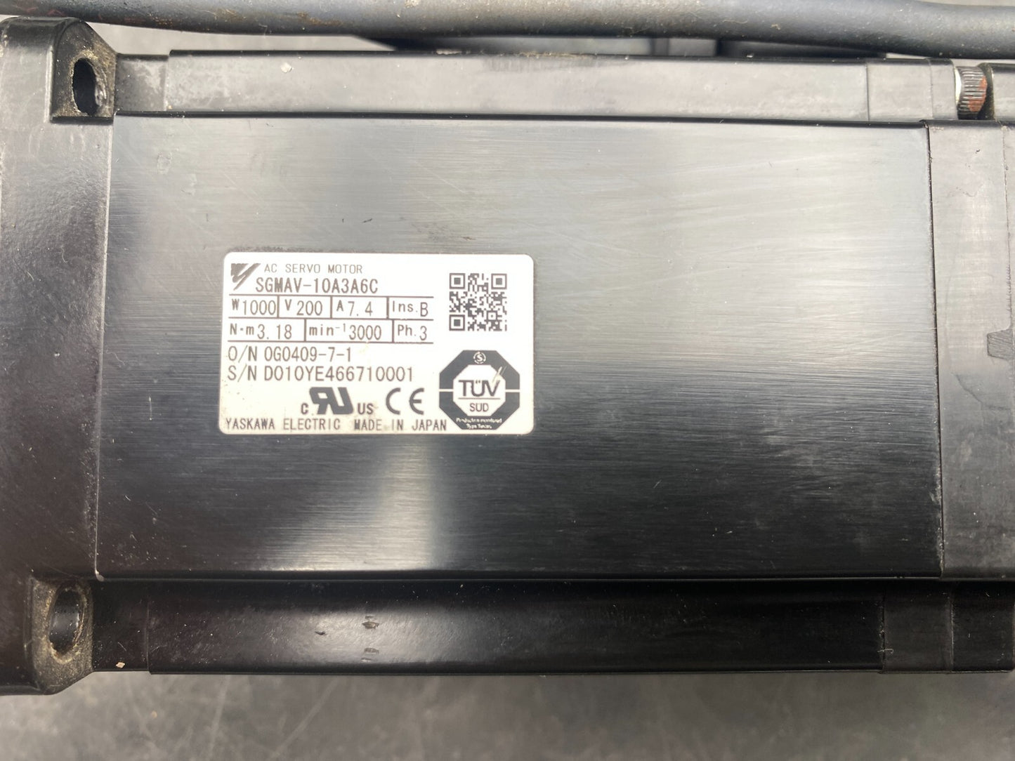 OMRON SGMAV - 10A3A6C 1000W 200V 7.4A 3.18 Nm 3000 tr/min 3PH SERVOMOTOR x1pc - KLR Automation