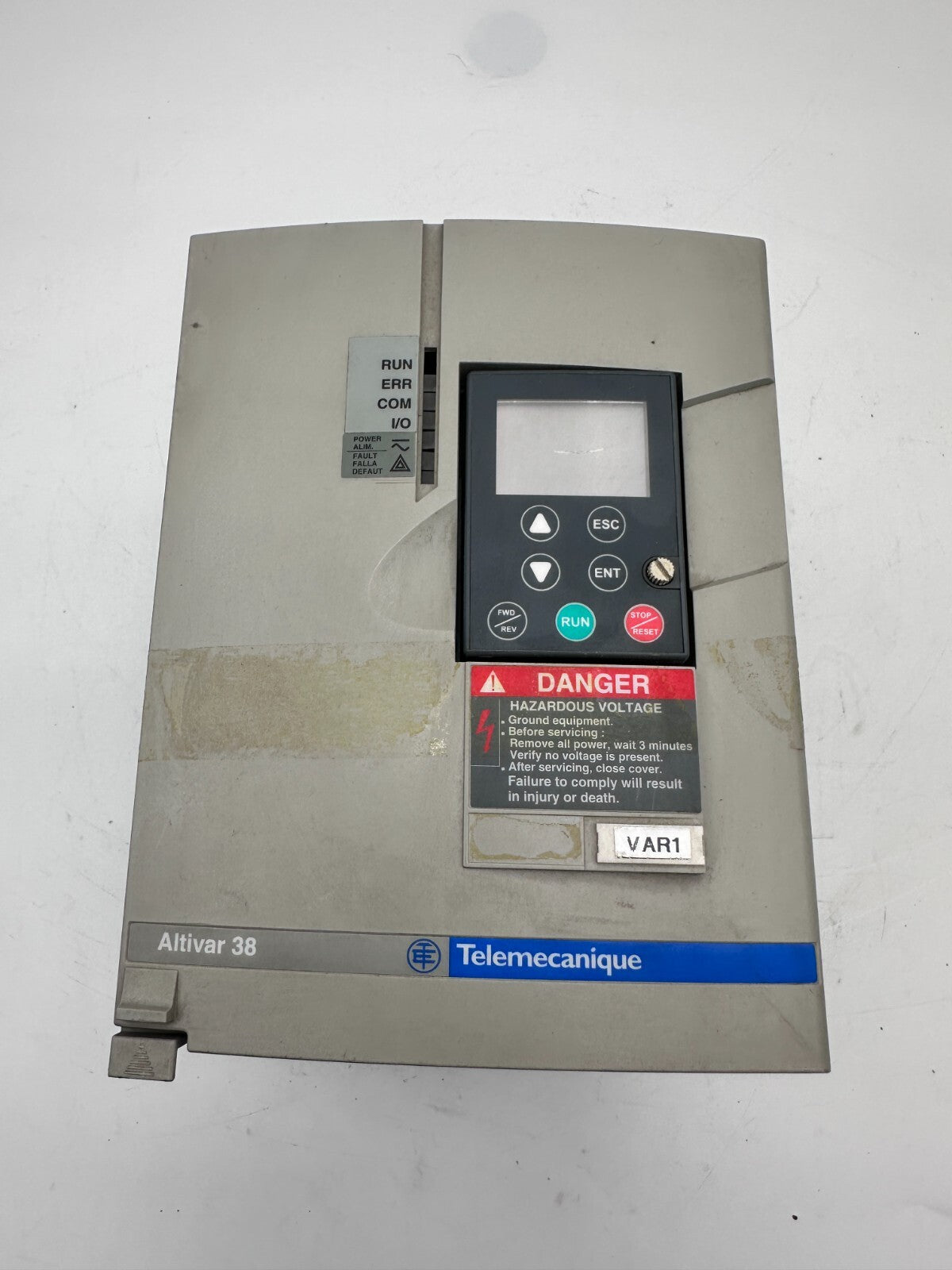 TELEMECANIQUE ATV38HU18N4 ALTIVAR 38 0.75kW 1HP VARIATEUR DE FREQUENCE - KLR Automation
