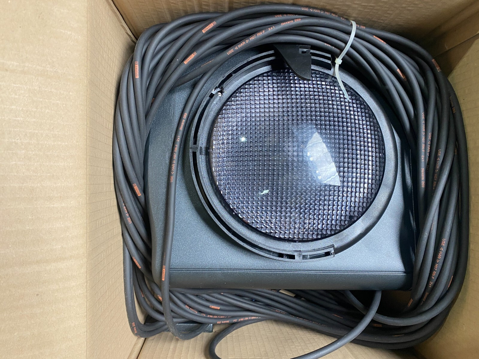 LACROIX TRAFIC EQUINOXE YELLOW LED SIGNAL 1X200 ALUMIX 2 WITH CABLE 25M +SUPPORT