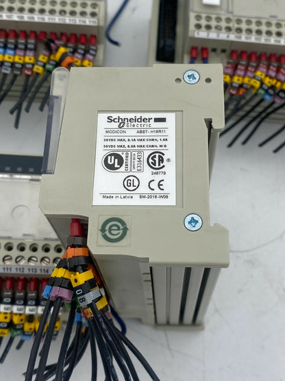 4pc x Telemecanique / ABE7 - H16R11 / Anschluss Modul - KLR Automation
