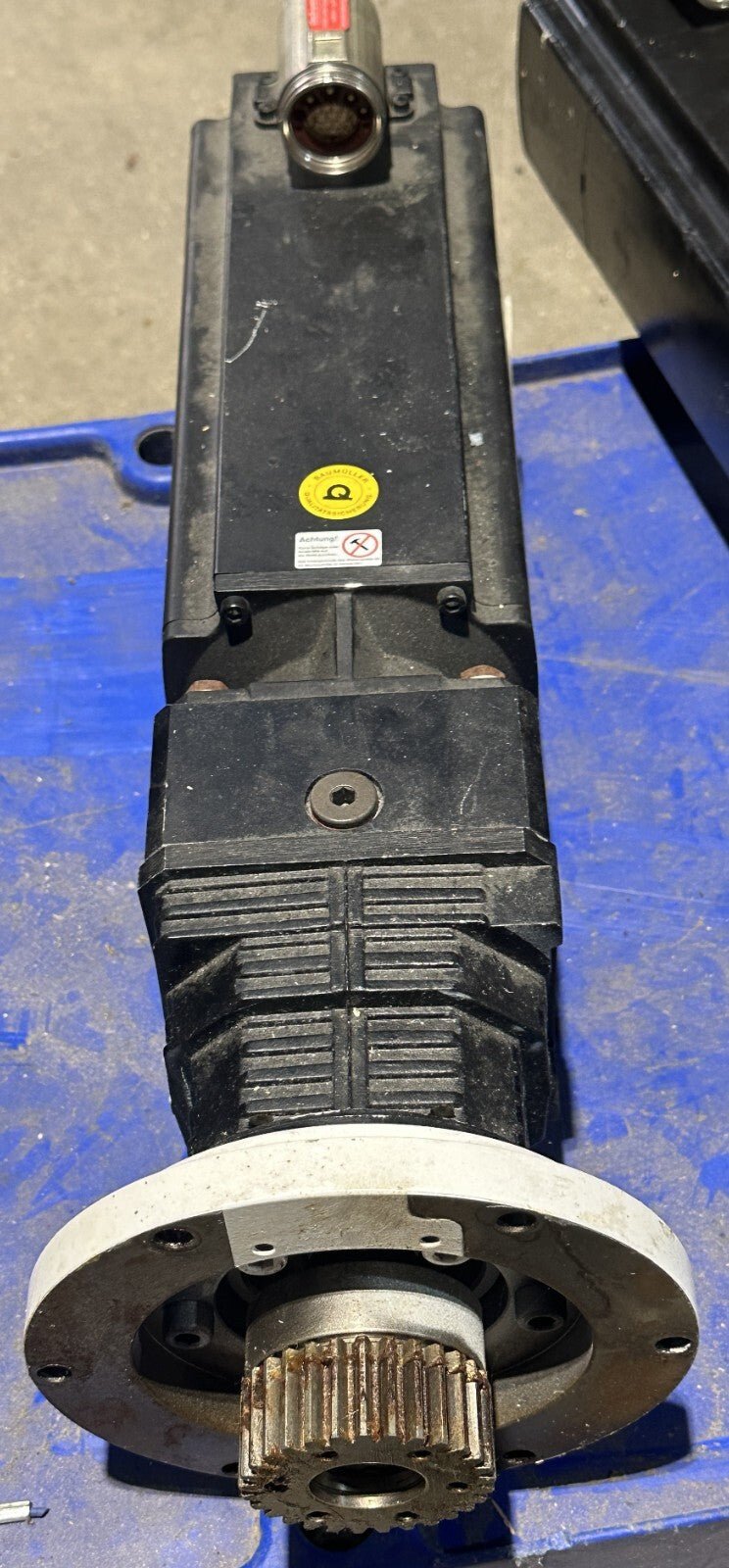 BAUMULLER DSG 56 L45 UL 21011921 2.9 kW 4000 RPM 360V + SPN 051940 U35 - KLR Automation