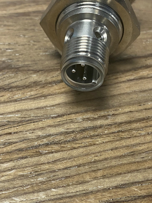 Détecteur inductif NRB8-18GS40-E2-V1 Pepperl + Fuchs 