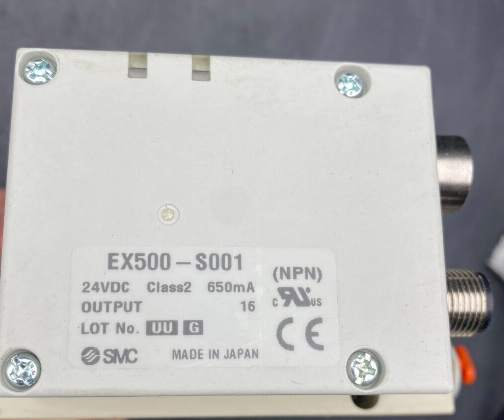 SMC SV1300-5FU x8pc + SS5V1-QCR167 + EX500-S001 SOLEINOID VALVE