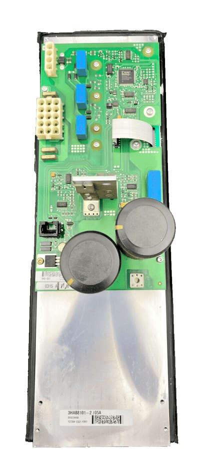 ABB DSQC345B 3HAB8101 - 2/05A SERVOREGULATEUR - KLR Automation