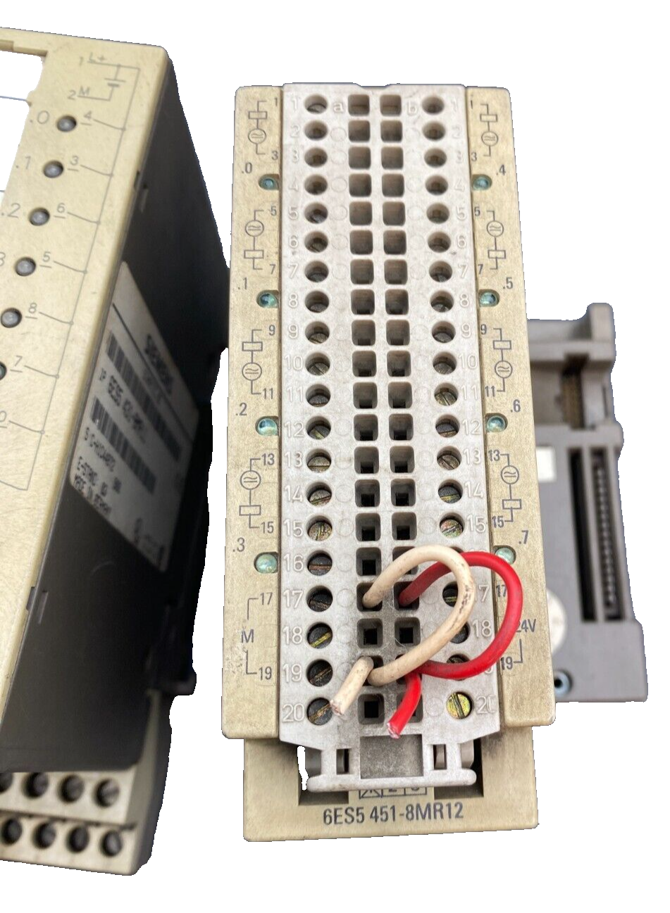 SIEMENS SIMATIC S5 6ES5095-8MA05 +6ES5421-8MA12 + 6ES5431-8MA11 + 6ES5451-8MR12