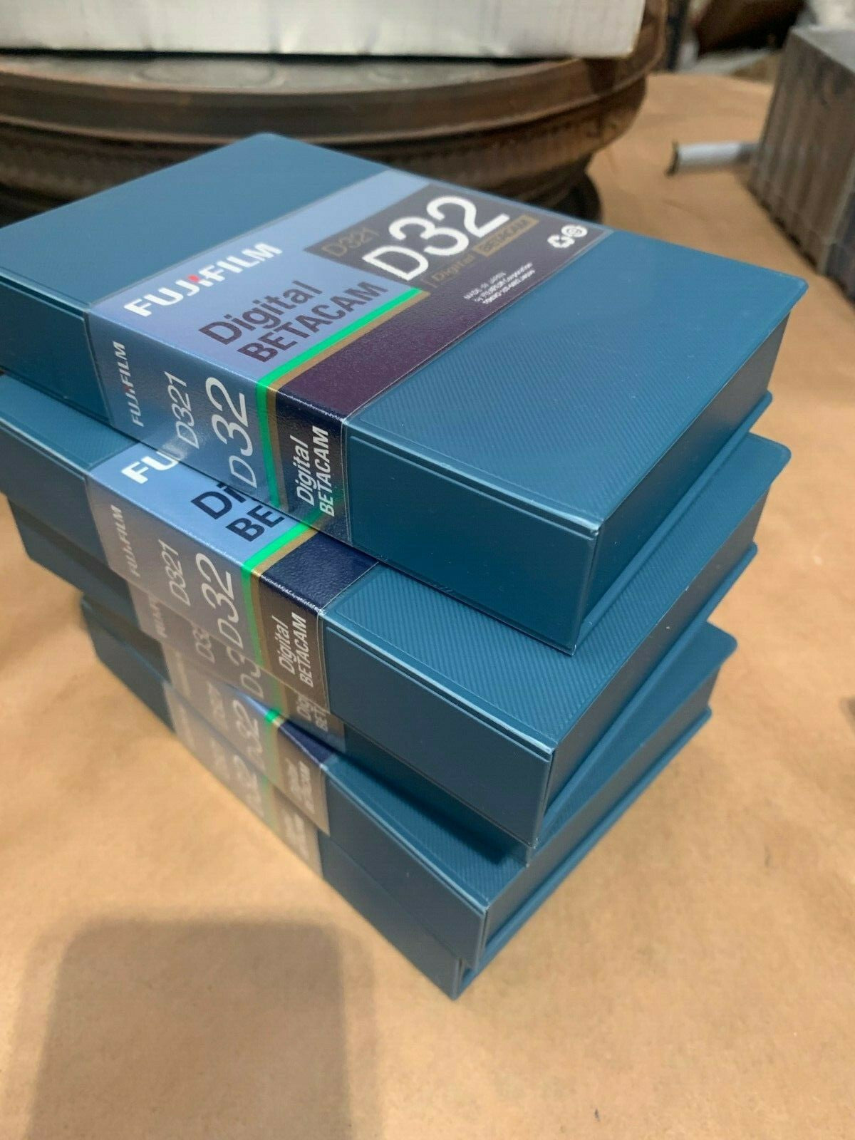 5 X  FujiFilm Digital BETACAM Tapes D321 D32