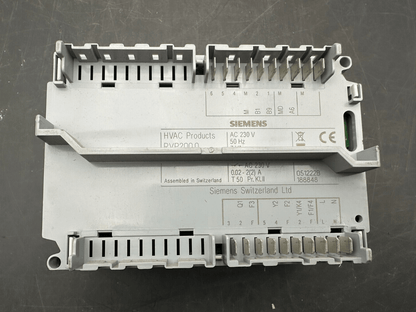 SIEMENS RVP200 RVP200.0 REGULATEUR DE CHAUFFAGE + SUPPORT - KLR Automation
