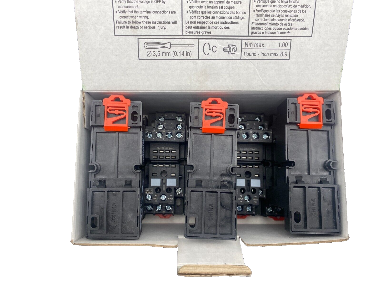 8pc x SCHNEIDER ELECTRIC RXZE2M114 940424 ZELIO RELAY EMBASE SIMPLE
