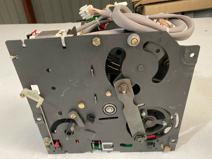 1pc x     Haute Tension SCHNEIDER Fluokit M24+  C440M mechanical control 