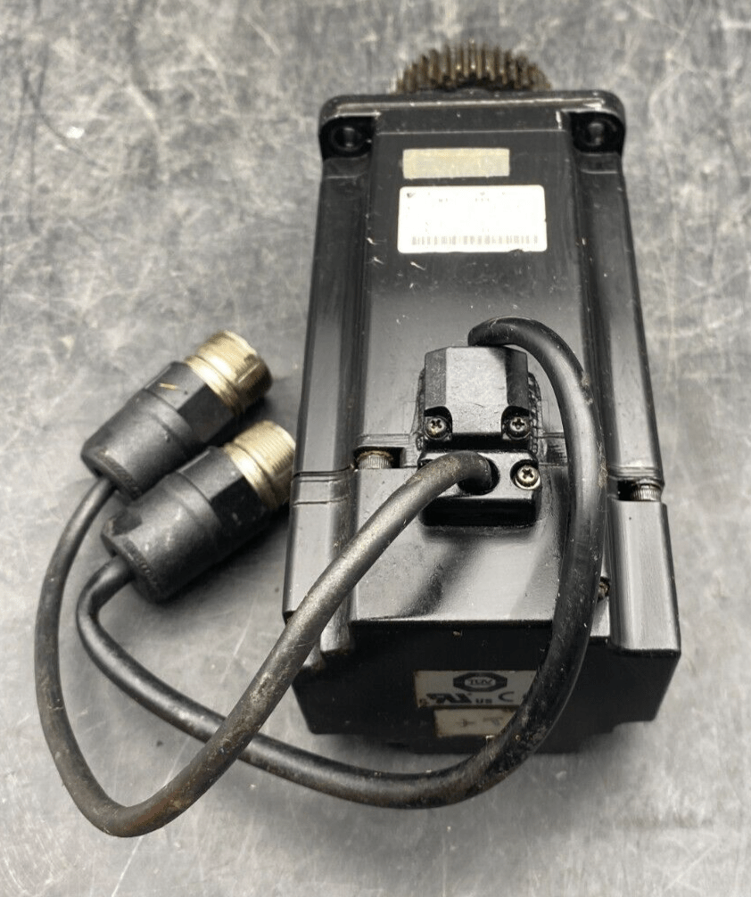 OMRON SGMAH - 08AAA61D - 0Y 750W 200V 4.4A 2.39 Nm 3000 tr/min AC SERVOMOTOR x1pc - KLR Automation