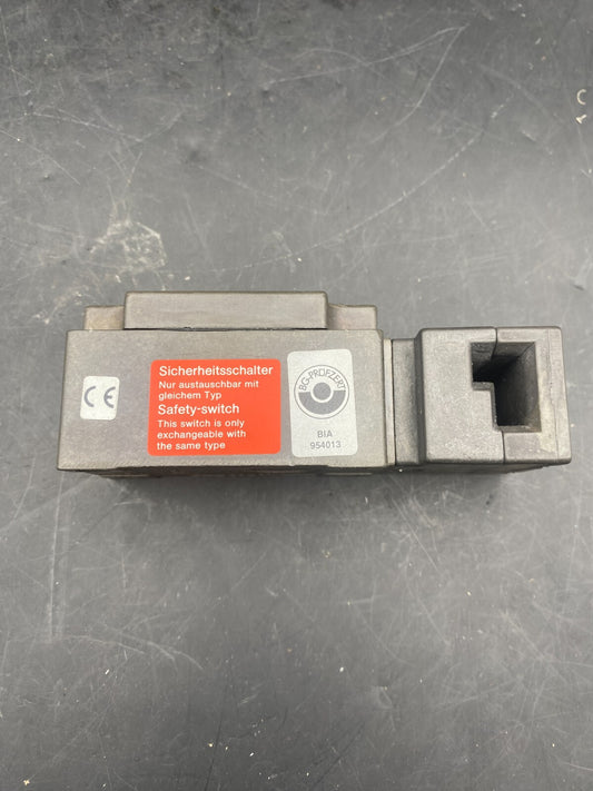 EUCHNER NZ1VZ - 528EL060 NZ1VZ - 528 E L060 SAFETY SWITCH - KLR Automation