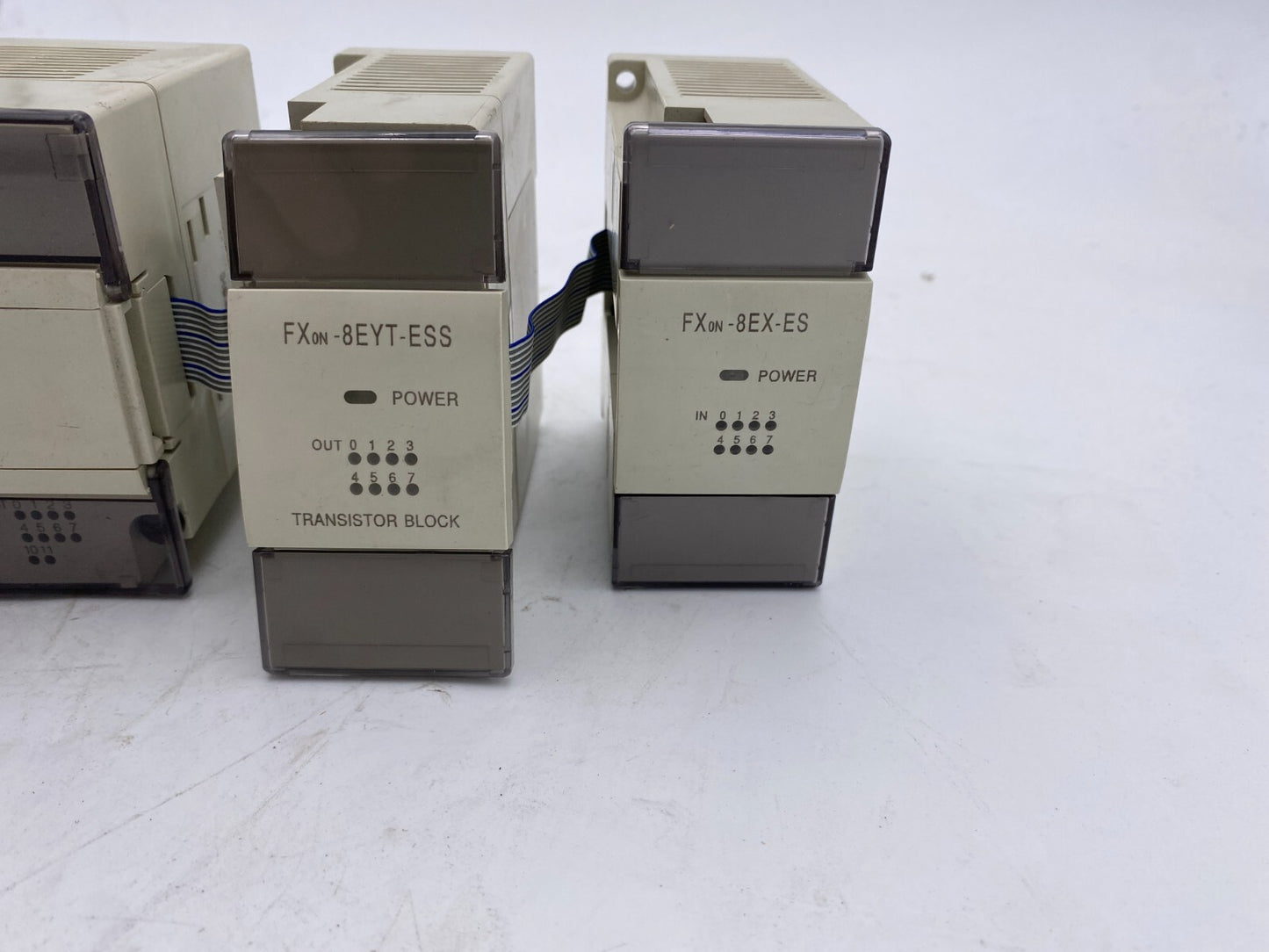 MITSUBISHI Melsec FXon-24MT-DSS + FXon-8EYT-ESS