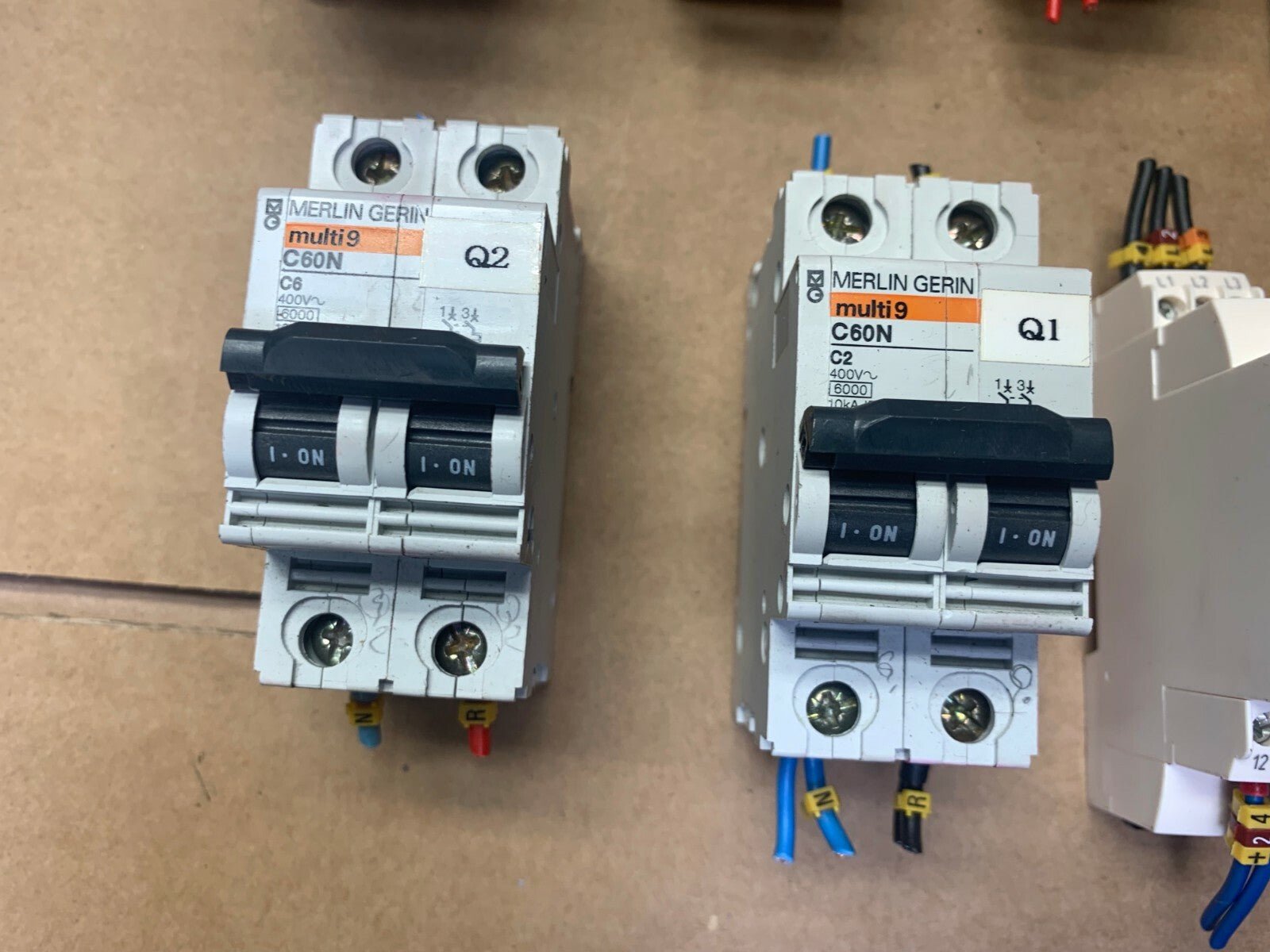 Lot de 12 pc x TELEMECANIQUE ...CAD32 + GV2ME07 +C60N + GK1 Contactor - KLR Automation