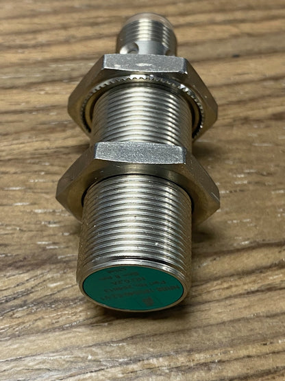 Détecteur inductif NRB8-18GS40-E2-V1 Pepperl + Fuchs 