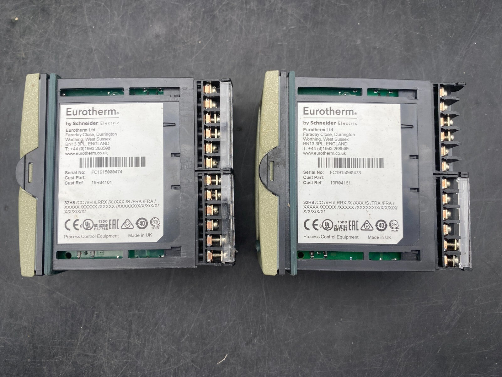 1pc x EUROTHERM 32H8/CC/VH/LRRX/X/XXX/S/FRA/FRA CONTROLEUR DE TEMPERATURE