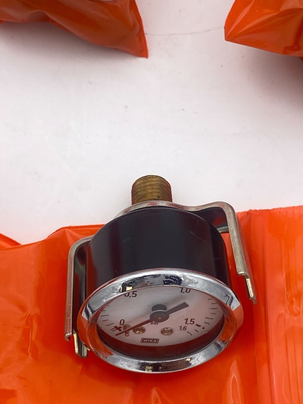 1pc x WIKA Manometer 0 - 1,5 KP/cm2 111.10/040 - KLR Automation