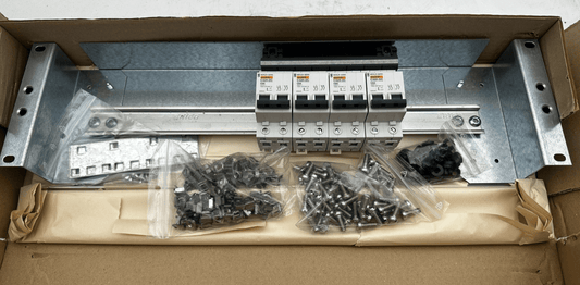MERLIN GERIN C32H - DC MULTI9 C6A x4pc + RAIL + VISSERIE - KLR Automation